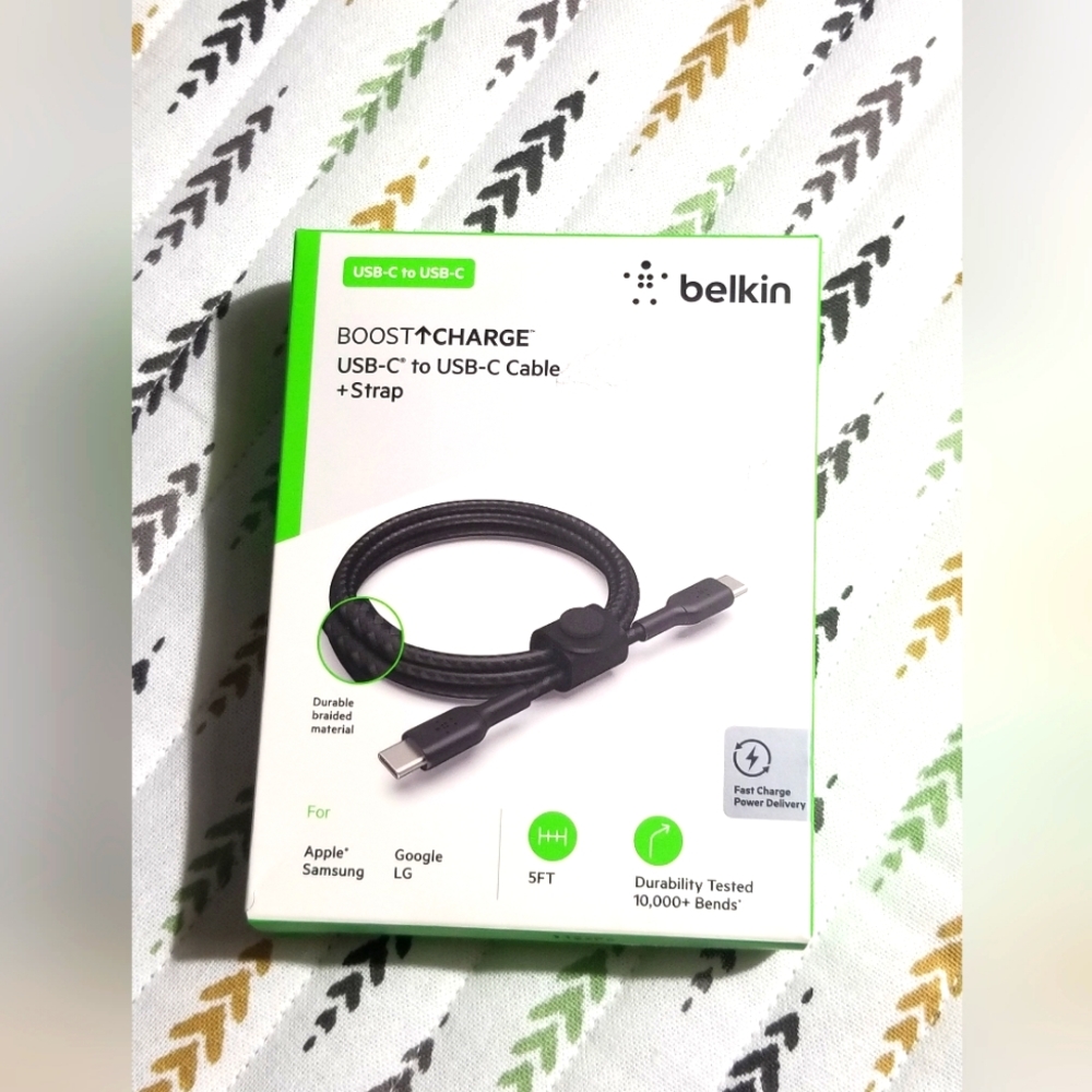 USB-C TO USB-C CABLE WITH STRAP